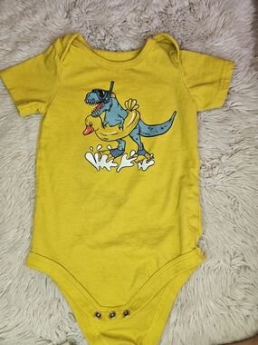 5/20$ George Baby Boy Dino Snorkel Rubber Ducky Bodysuit - Yellow 🦖🐤12-18M